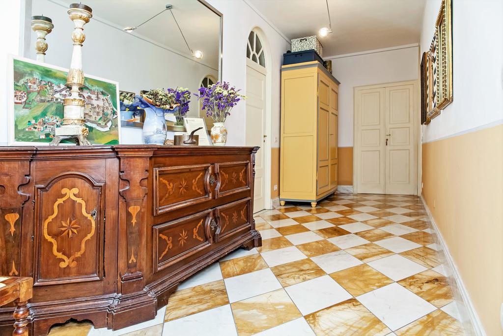 Cavour33 Bed and breakfast Massa (Tuscany)