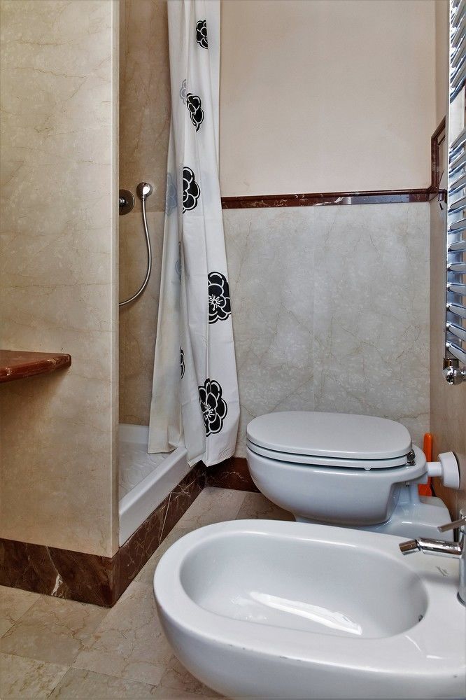 Cavour33 Bed & Breakfast Massa (Tuscany)